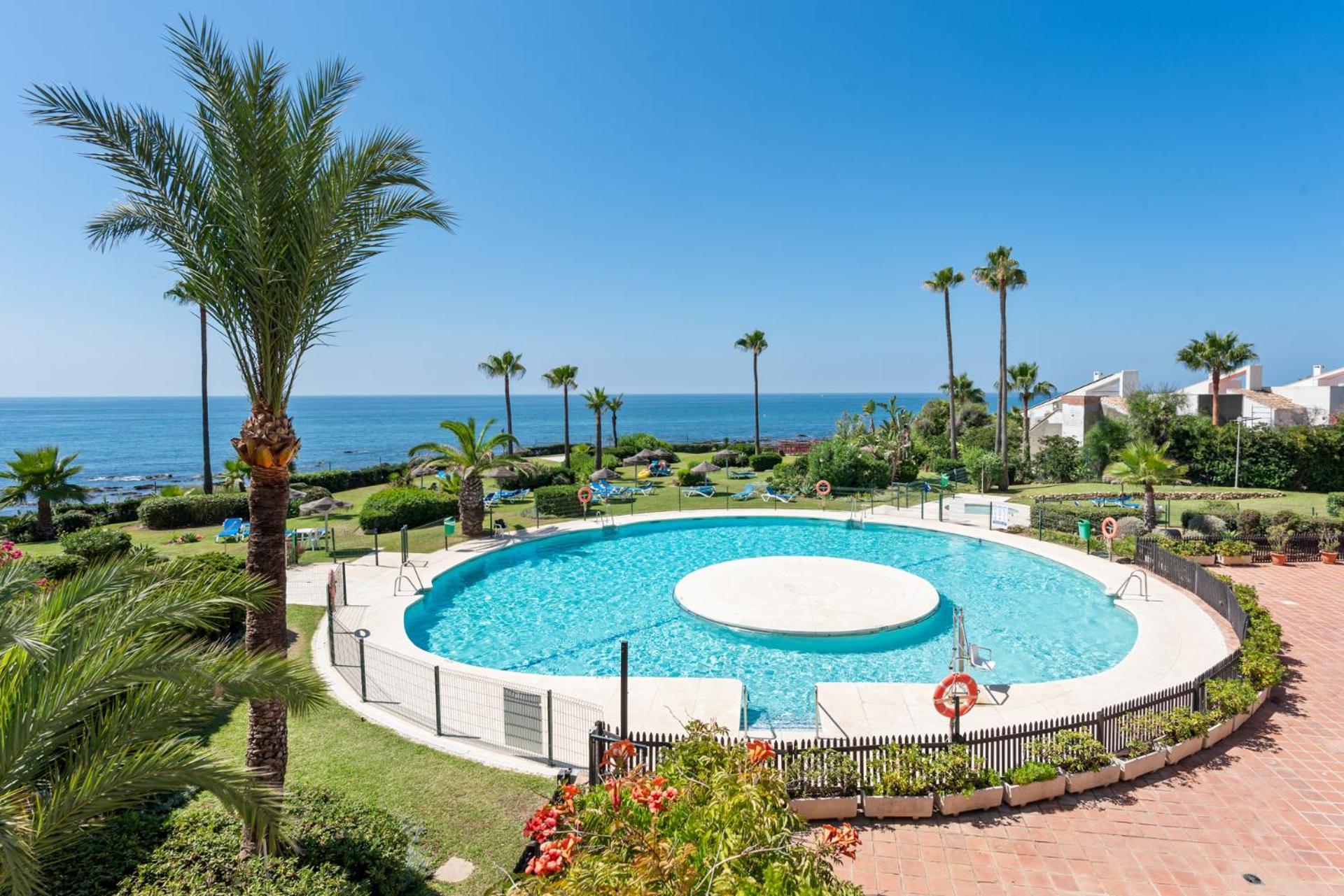 Miraflores Apartments By The Beach Costa Del Sol Sitio de Calahonda Bagian luar foto